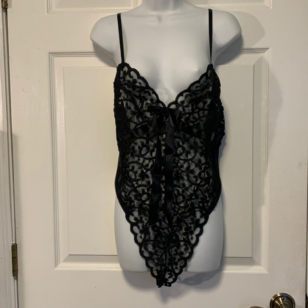 Cinema Etoile Black Lace Lingerie